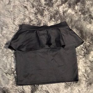 Black pencil skirt with ruffle